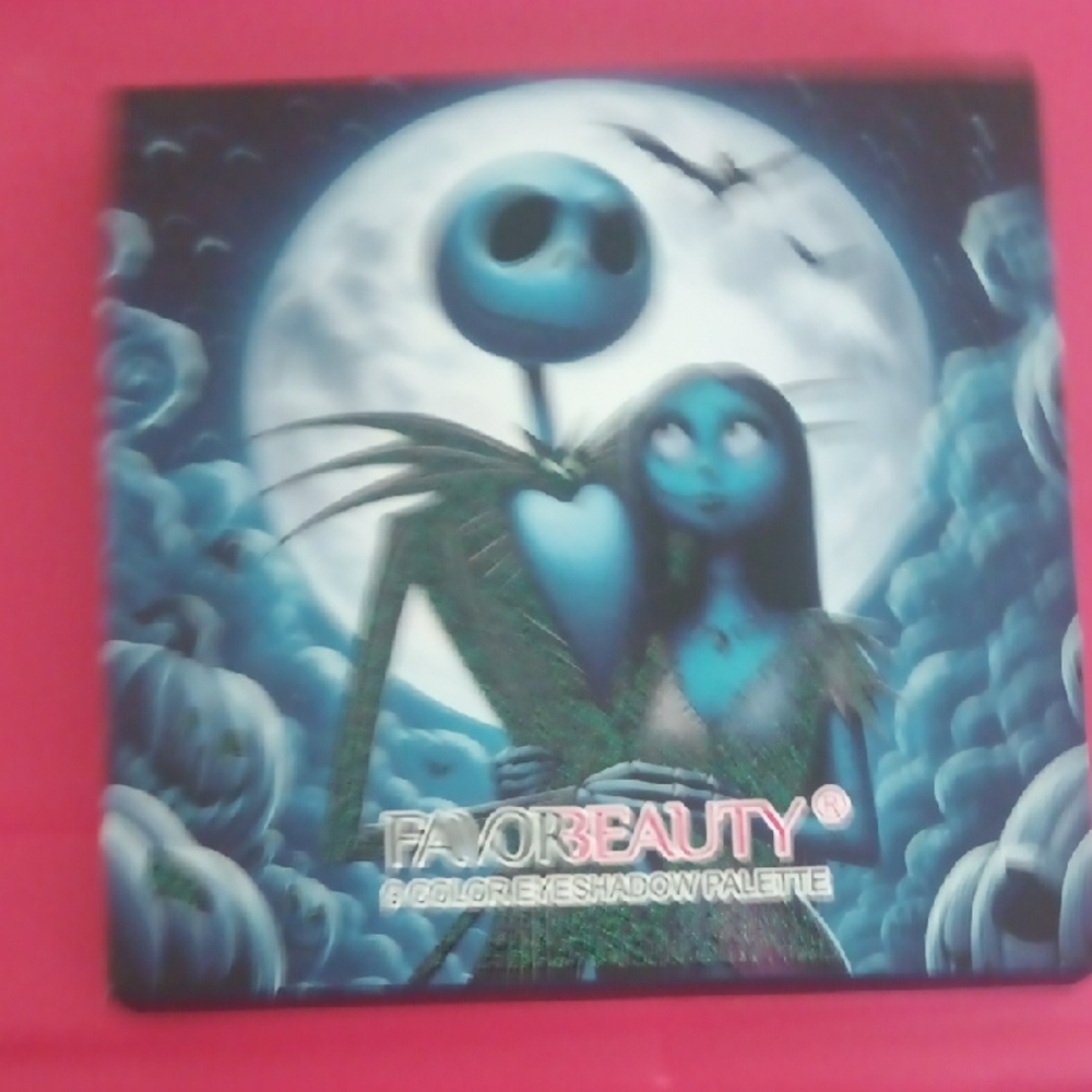 FavorBeauty Eyeshadow Palette